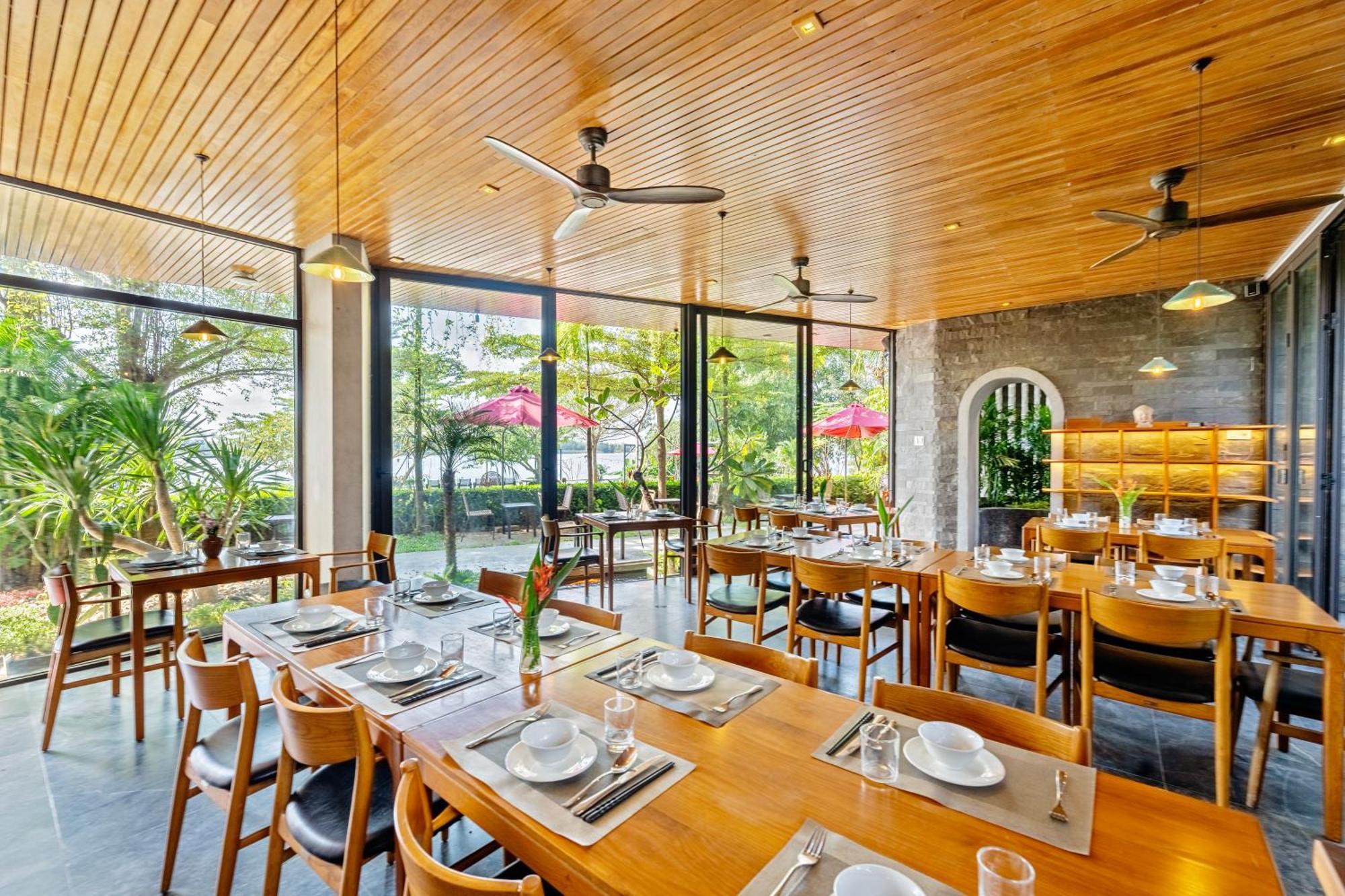 Serene Riverside Hotel Hội An Kültér fotó
